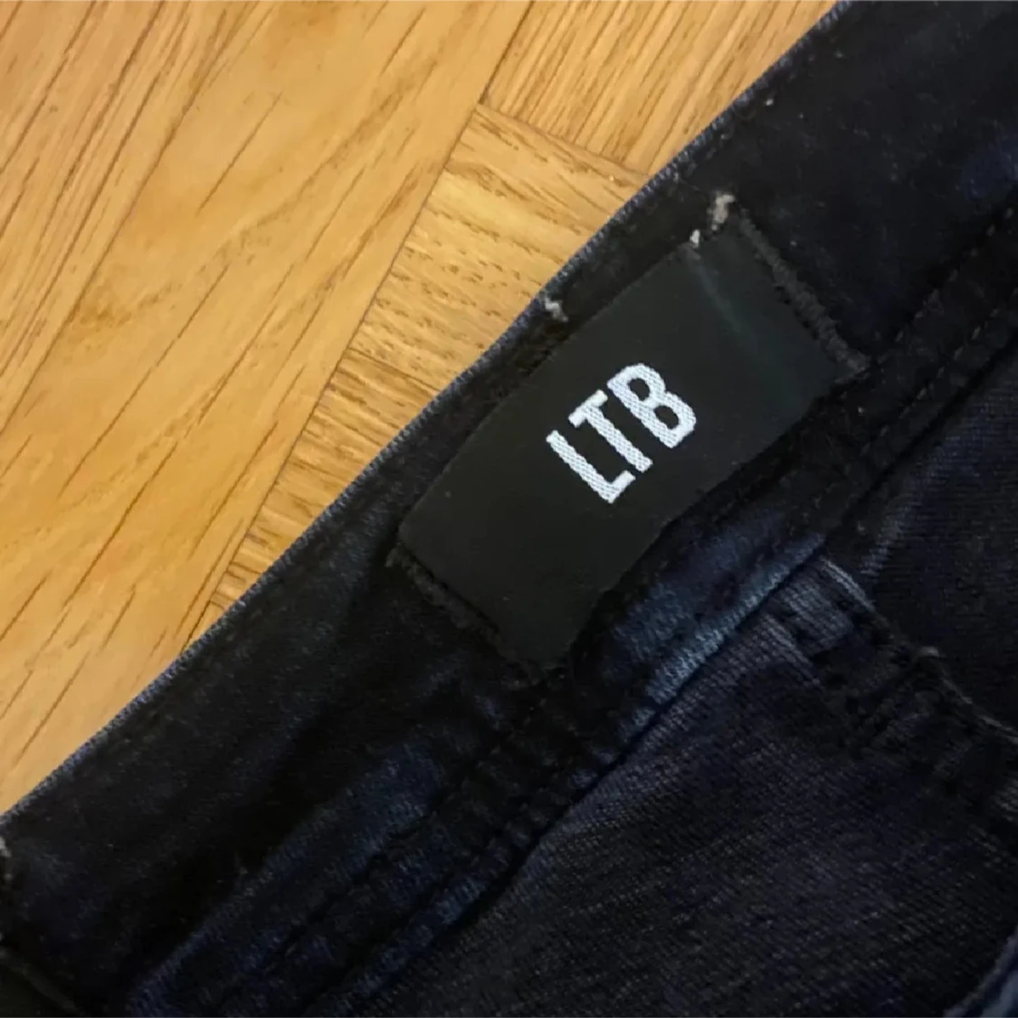 Svarta bootcut jeans från LTB - 3