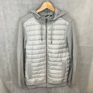 Livergy cardigan  - Riktigt soft Livergy cardigan i storlek M. Väldigt fint skick.