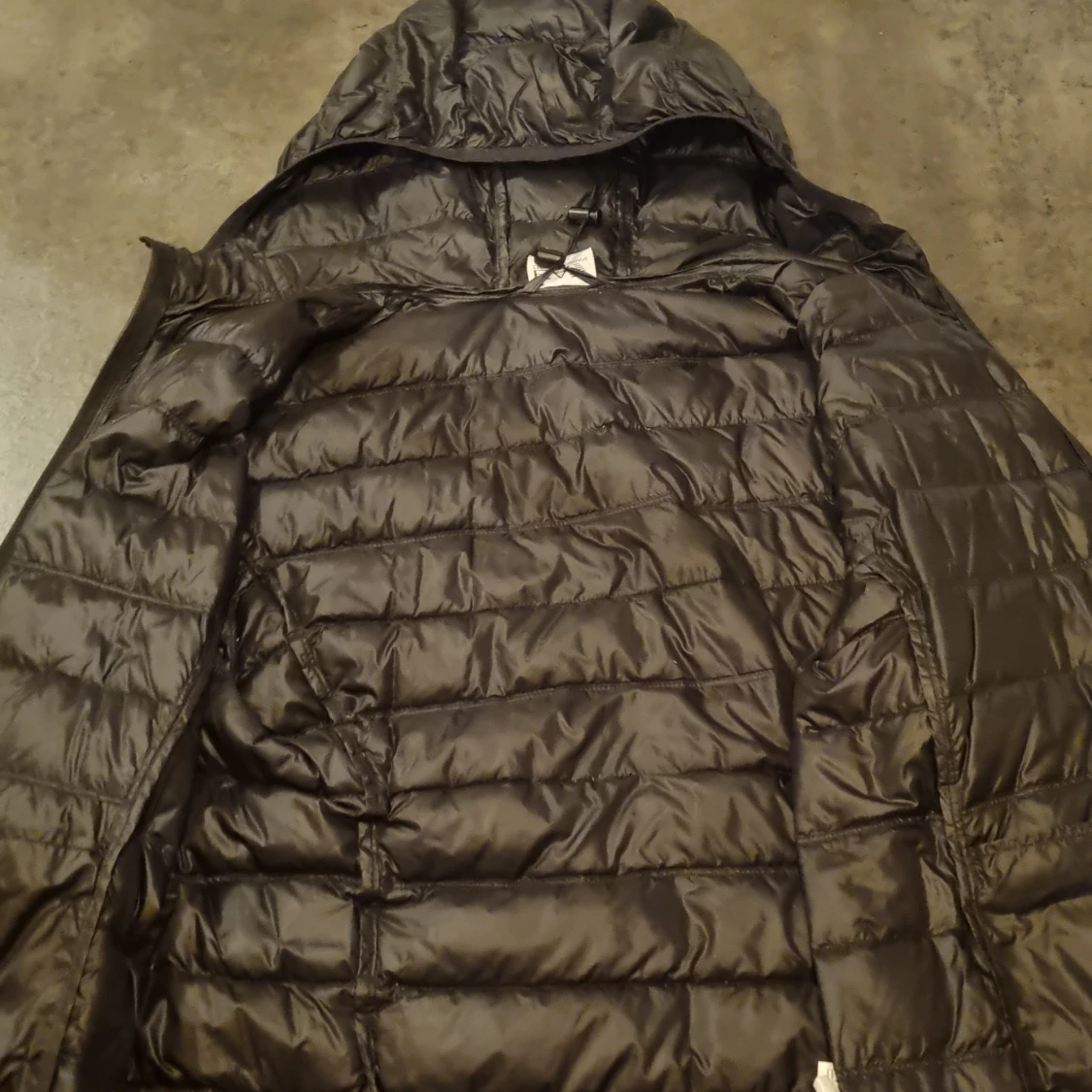 Svart quiltad jacka från EA7 Emporio Armani - 1