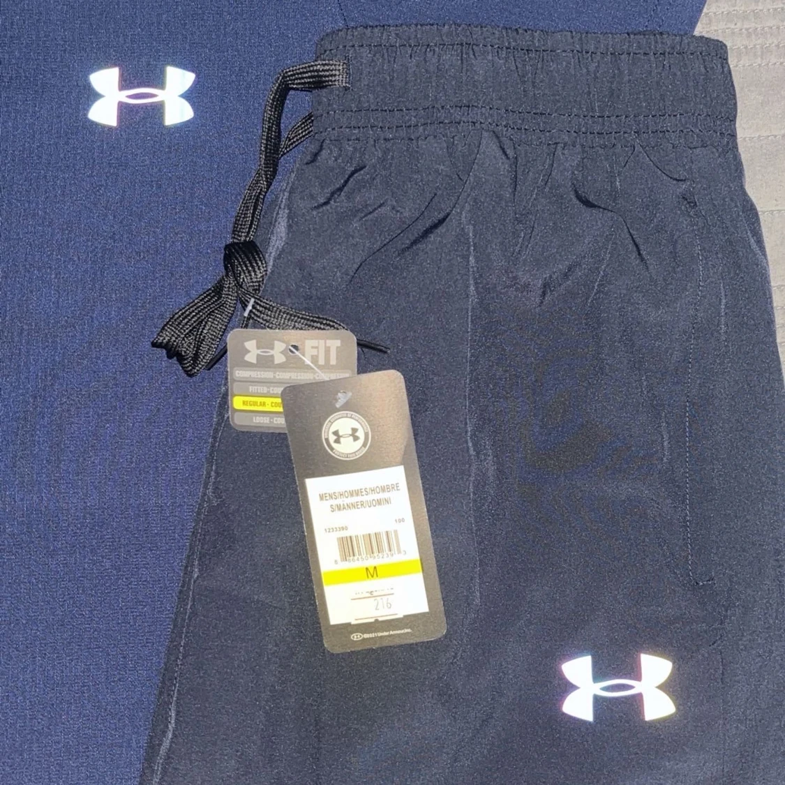 Under Armour - T-Shirt + Shorts - 1