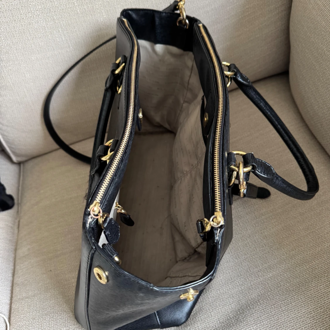 Svart handväska från Lauren Ralph Lauren - 1