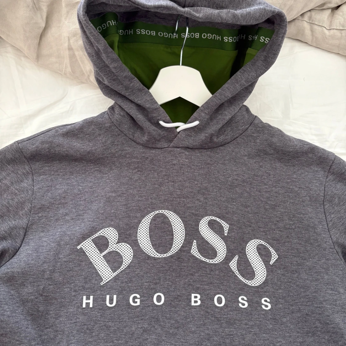 Grå hoodie från Hugo Boss