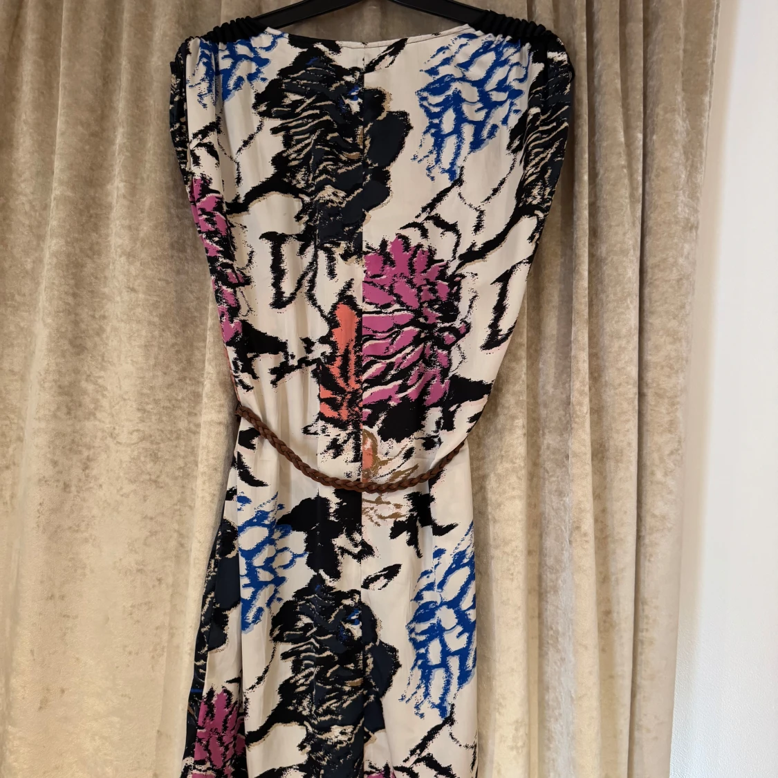 Blommig miniklänning från InWear - 1