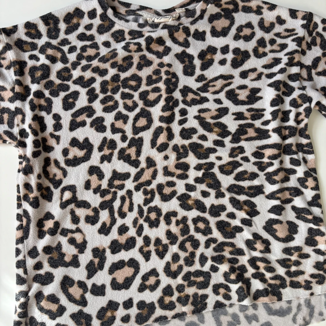 Leopard printed t-shirt - 1