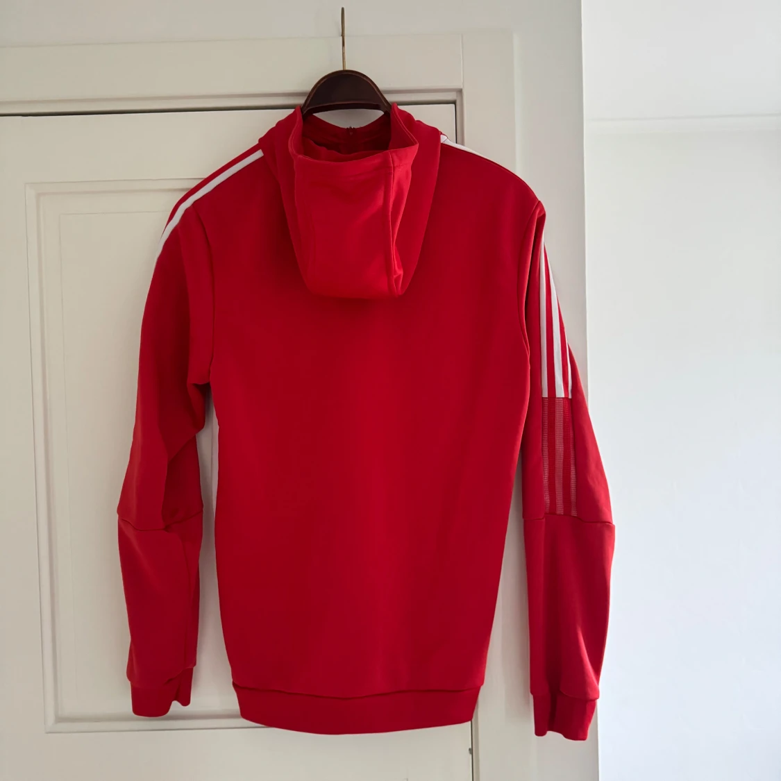 Röd Ajax hoodie - 1