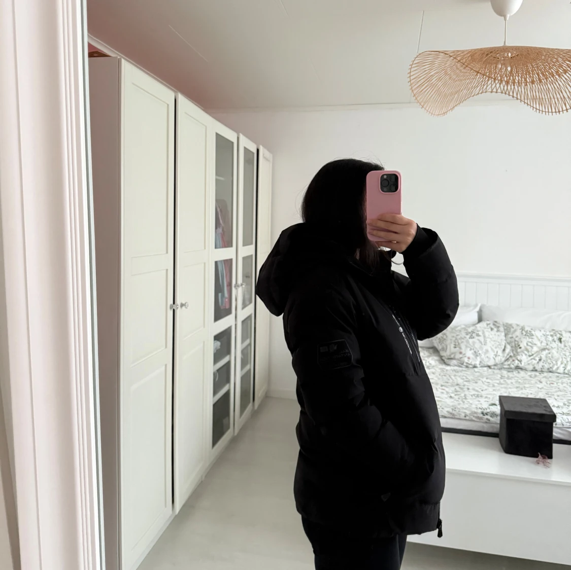 Svart dunjacka från Sail Racing - 4