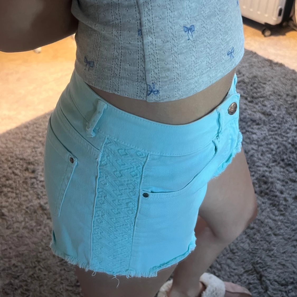 Turkosa jeansshorts - 2