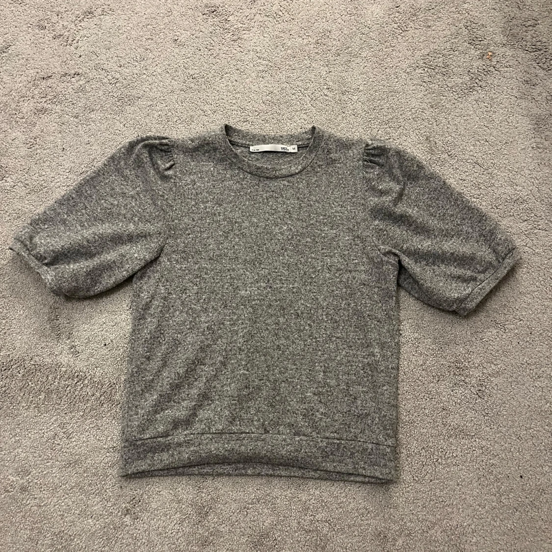 Grå tröja från Lager 157