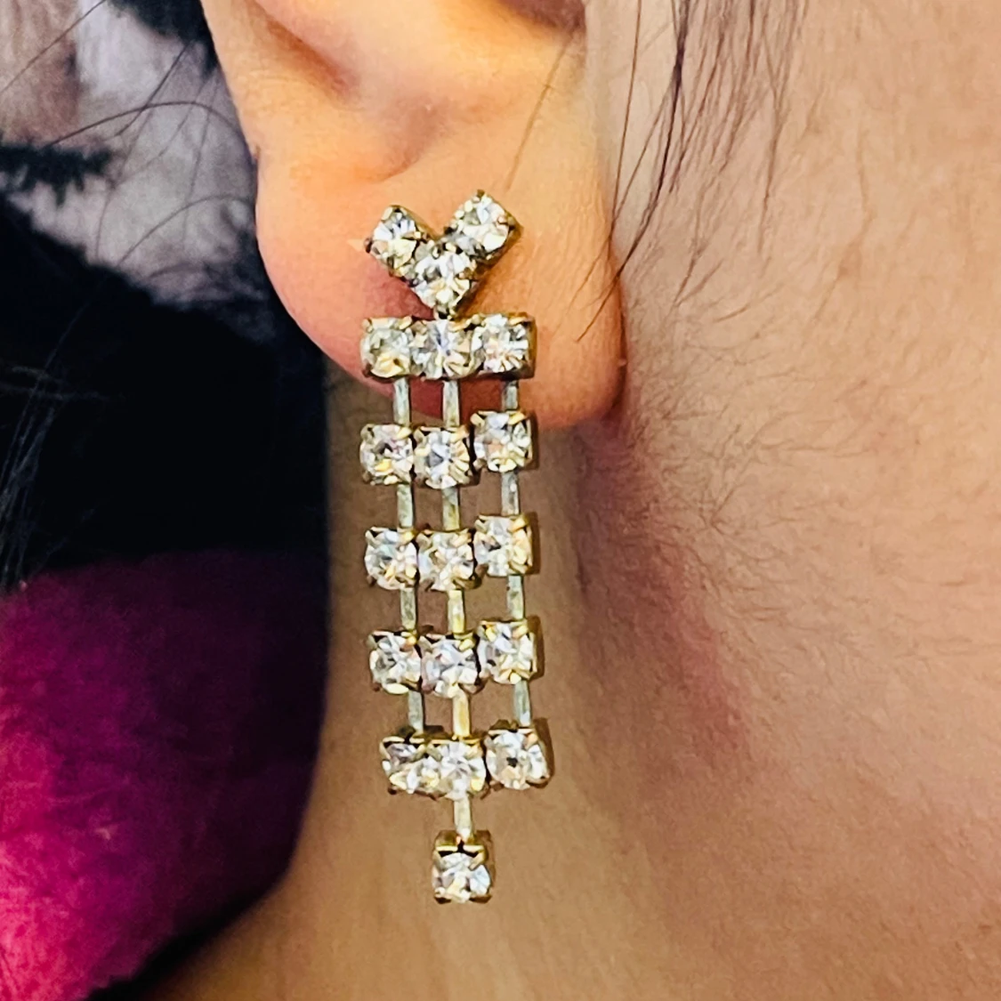 Dangle Earrings with Clear Rhinestones - 1