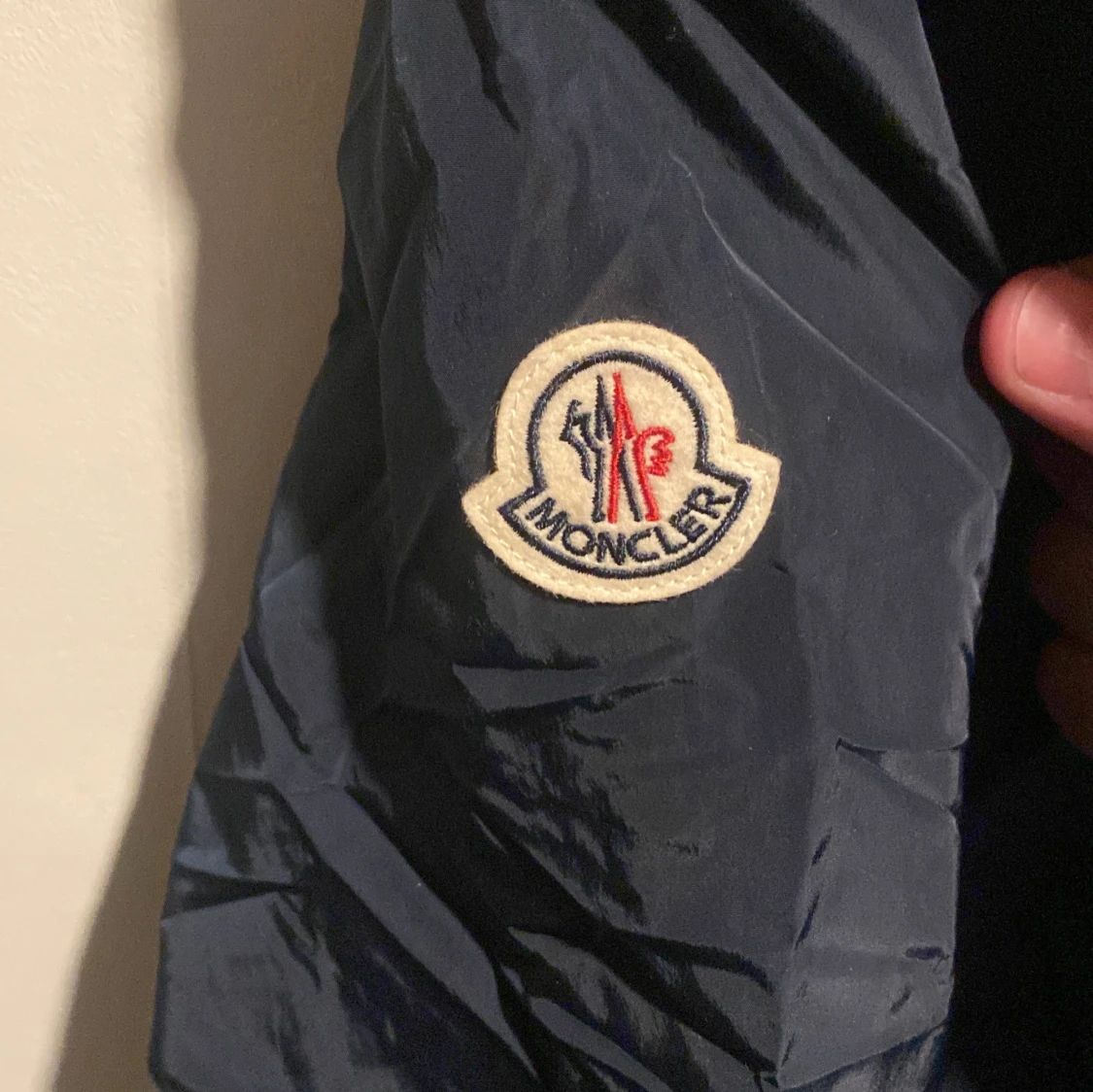 Mörkblå vindjacka från Moncler - 2