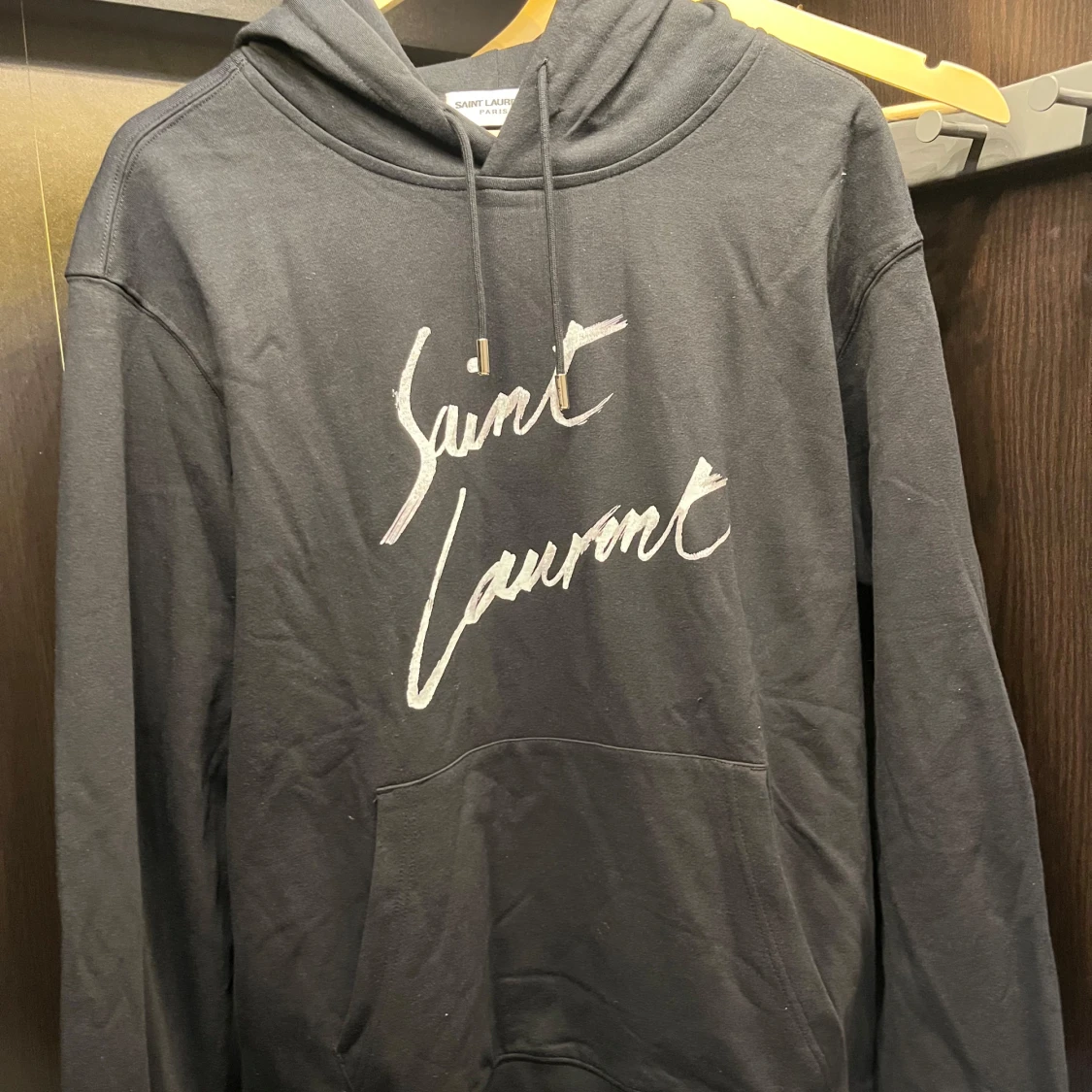 Sällsynt saint laurent hoodie