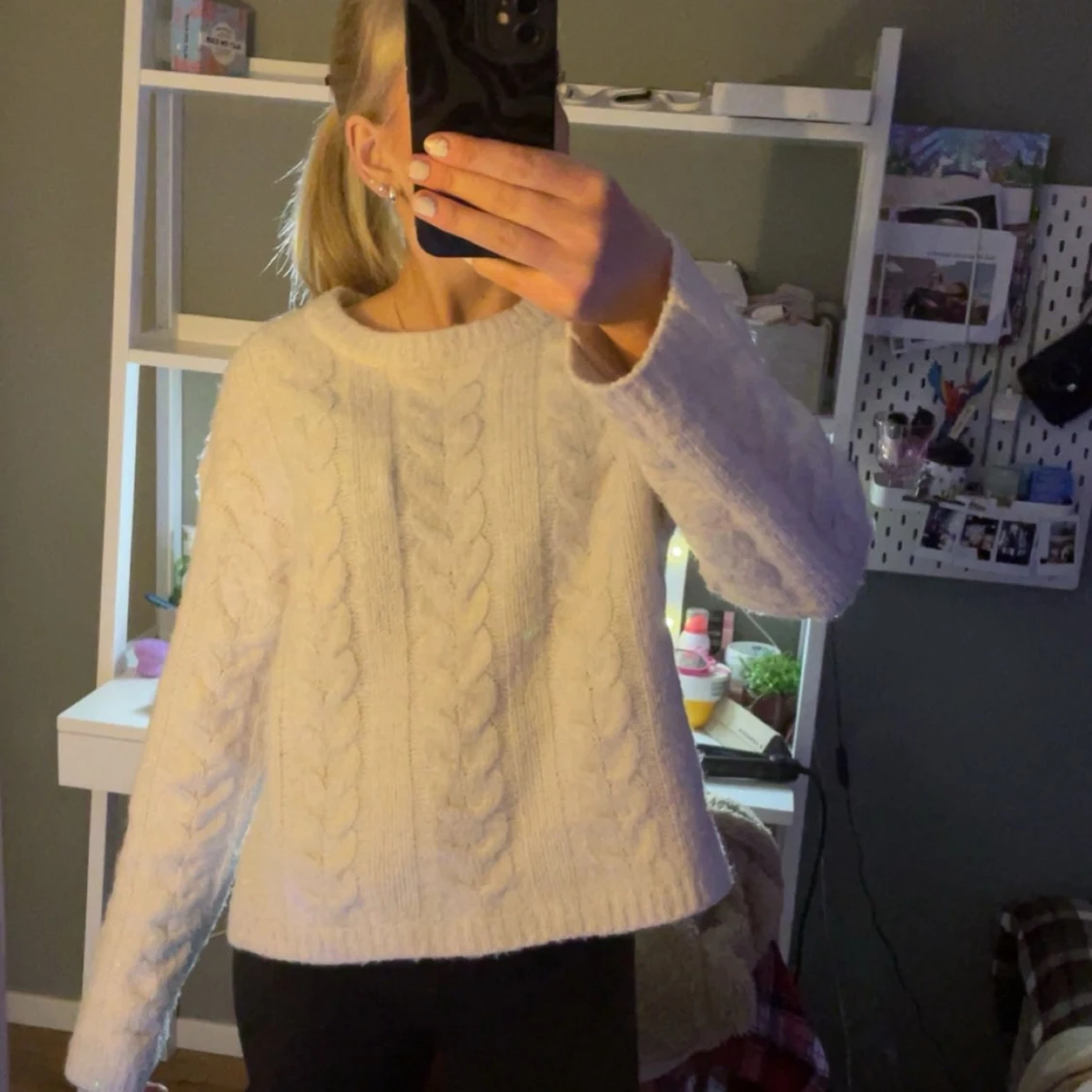 Vit stickad tröja - 1
