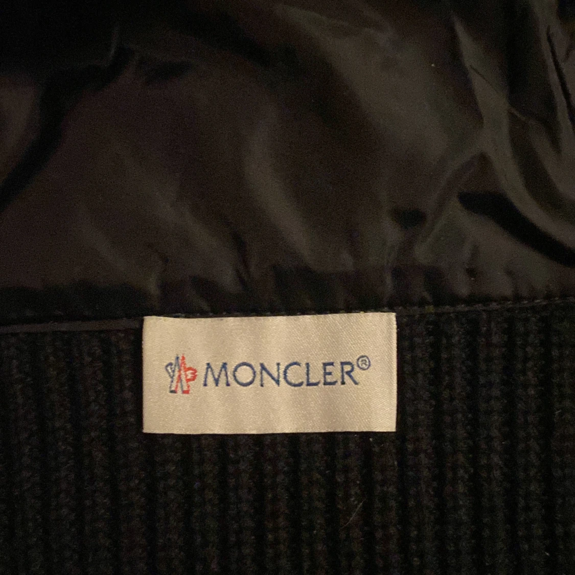 Svart jacka från Moncler - 3