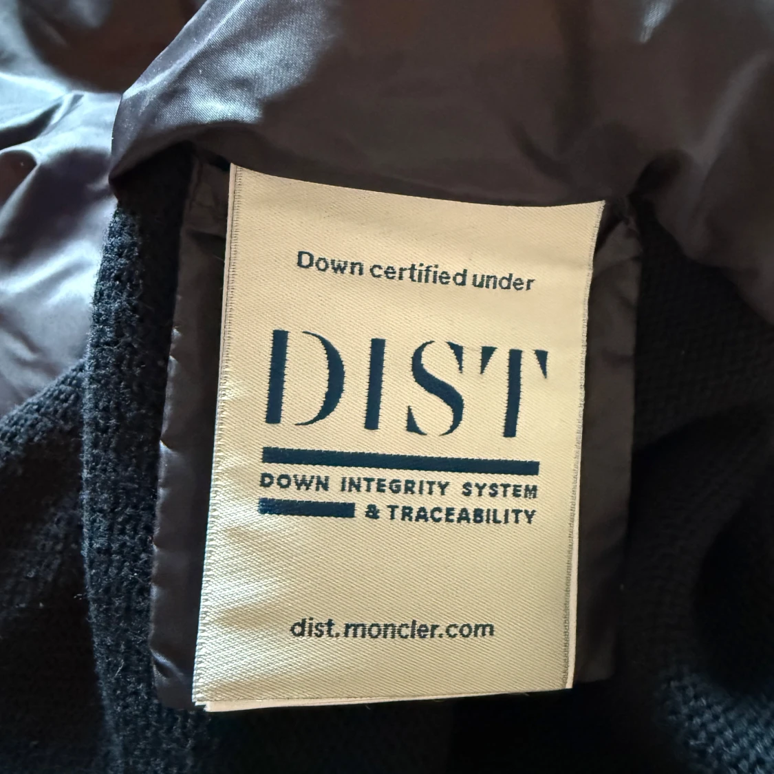 Moncler Cardigan - 93