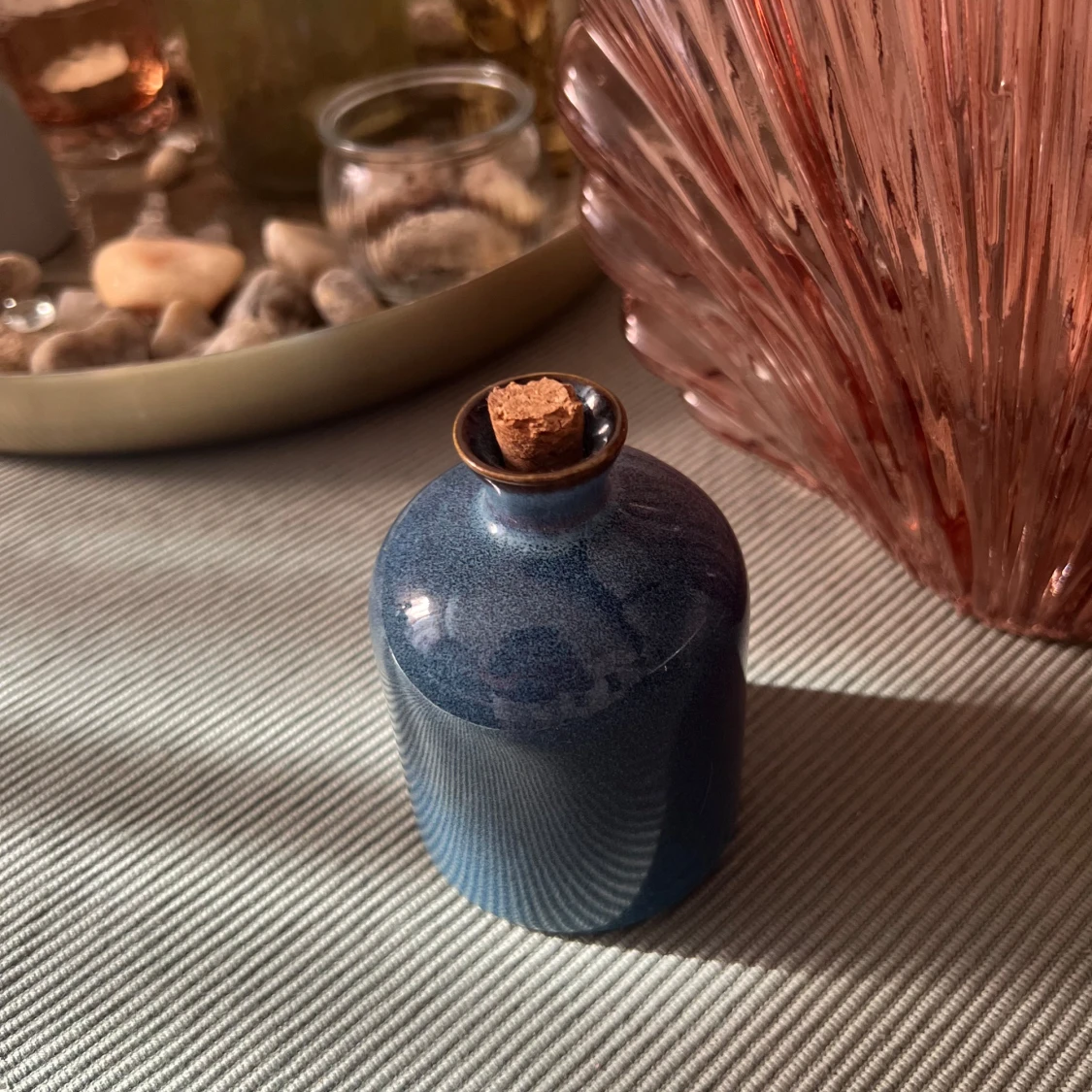 Blå keramikflaska med kork - 4