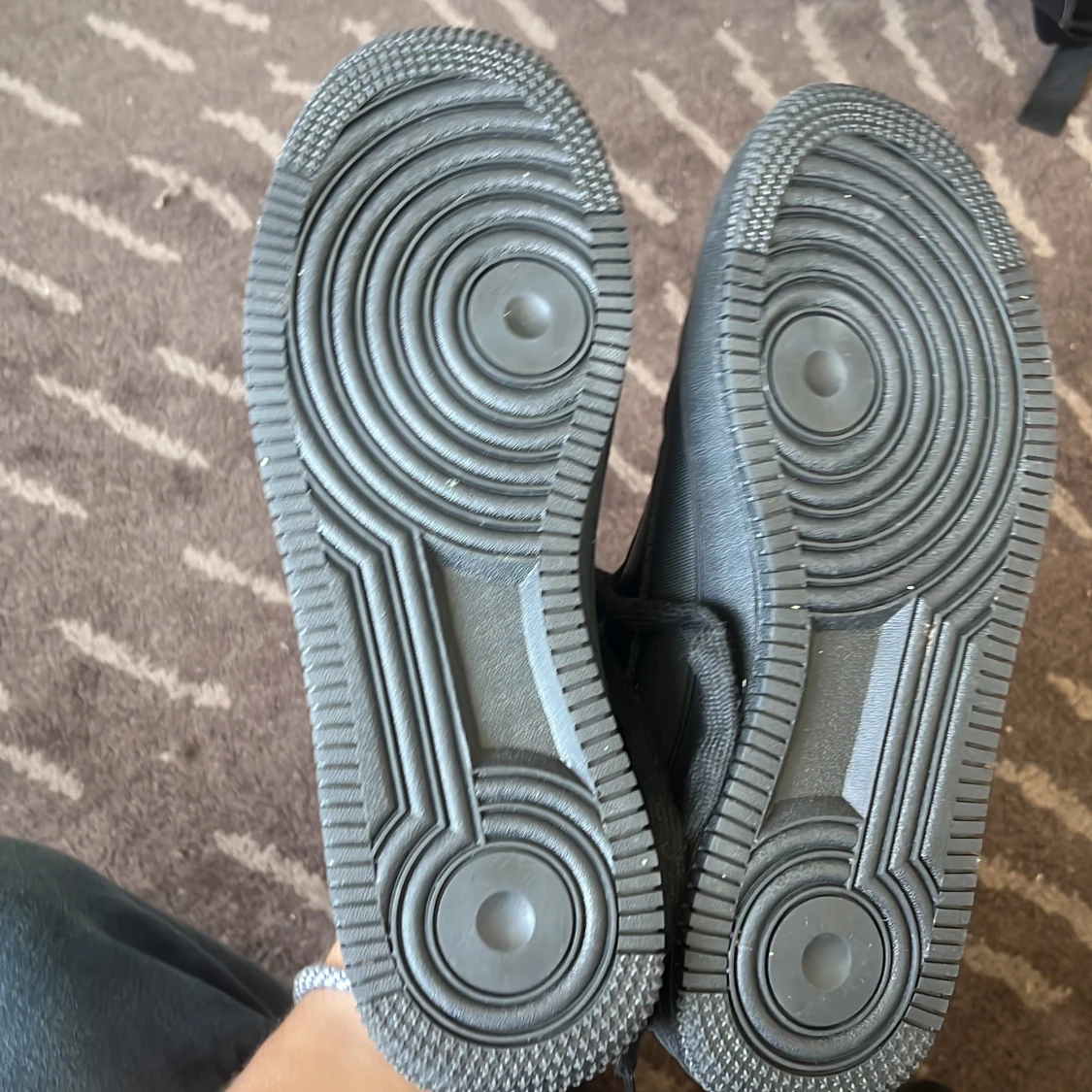 Svarta sneakers från Deakins - 2