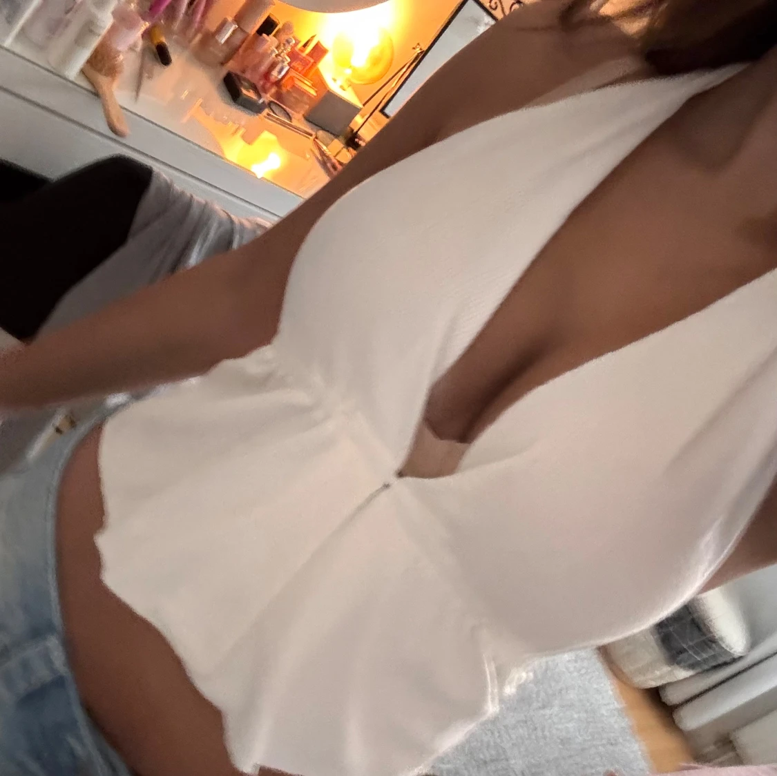 Vit halterneck croppad topp - 2