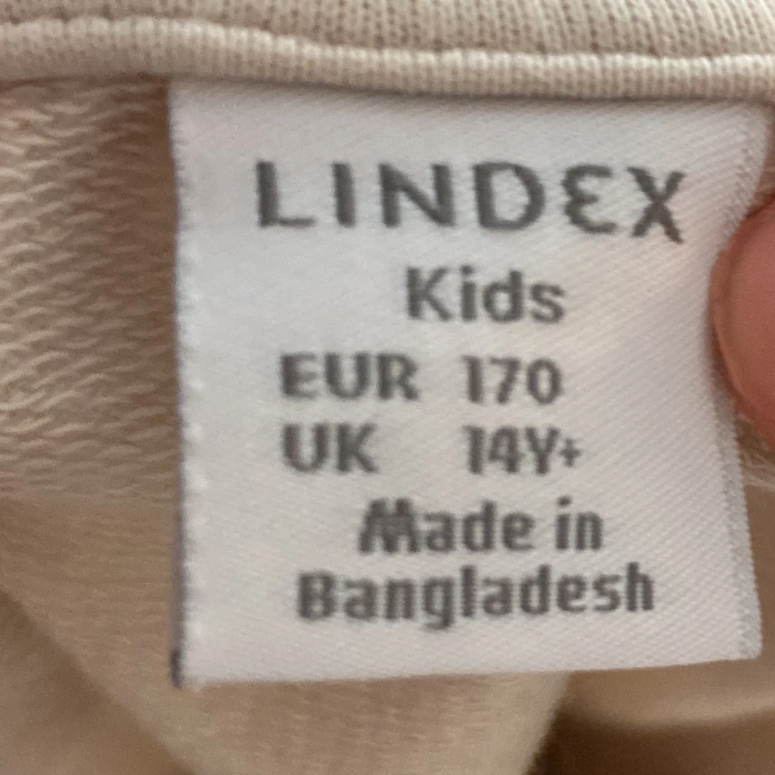 Beige t-shirt från Lindex - 2