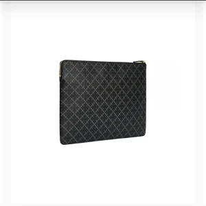 Malene Birger fodral  - Malene Birger svart/grå ivy laptop fodral.