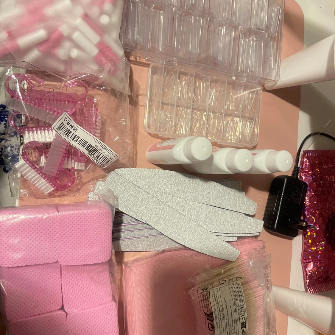 Nageltillbehör/ naglar  - 2