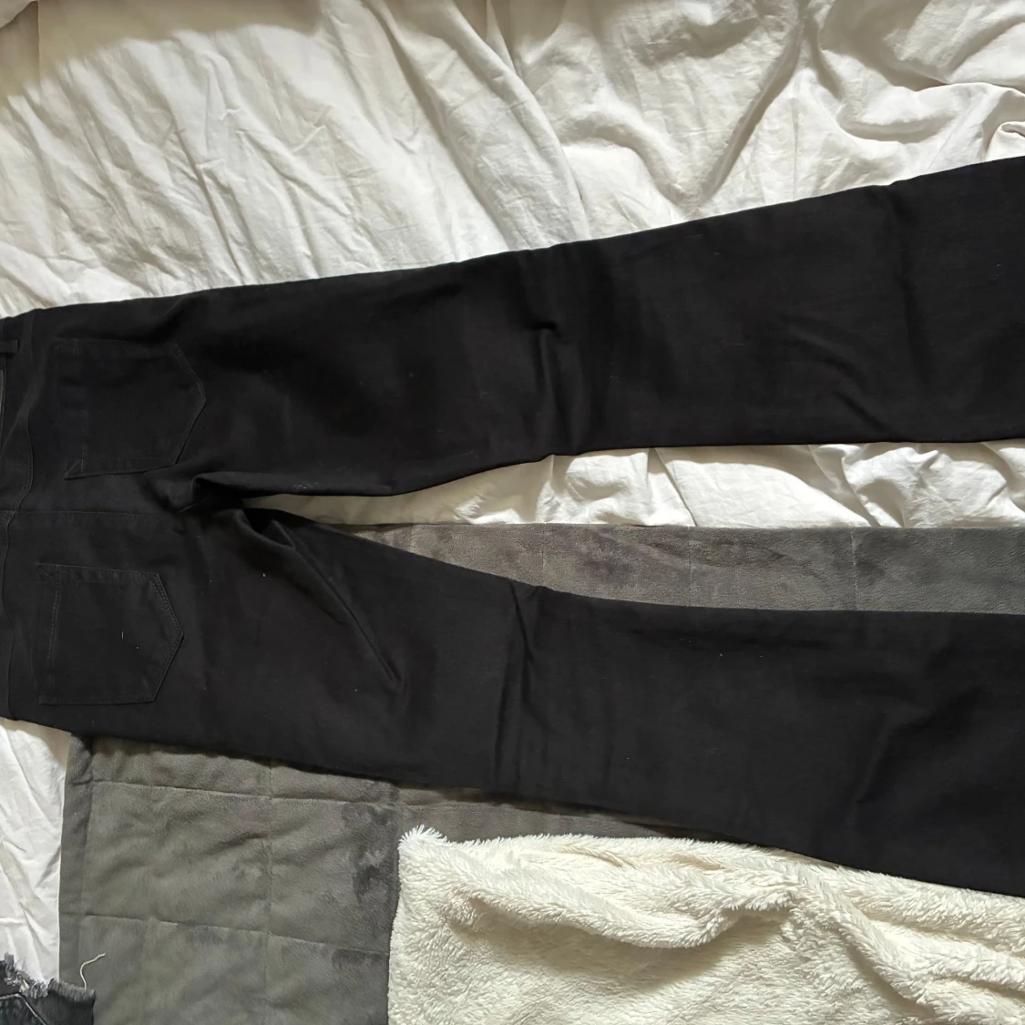 Svarta bootcut jeans från ONLY - 1