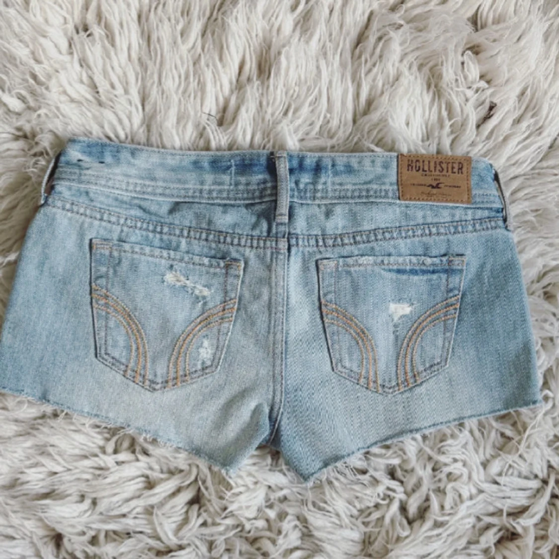 HOLLISTER Super Lowwaist lågmidjade jeanshorts  - 1