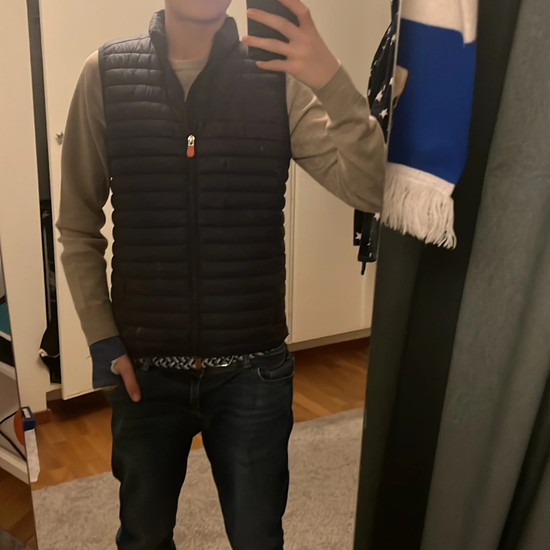 Blå dunväst från Save The Duck