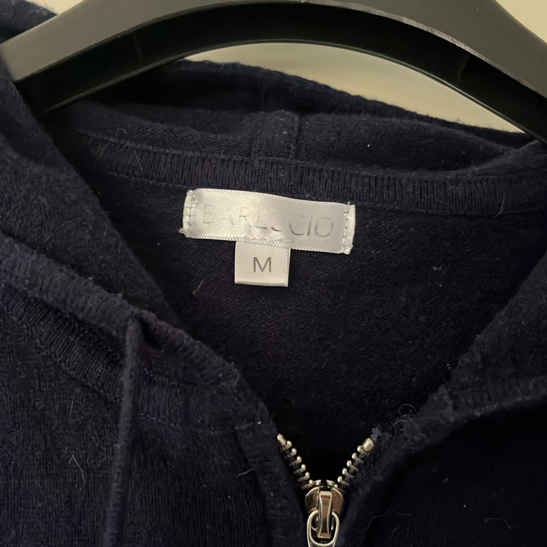 Mörkblå ull kofta från Barlucio - 1