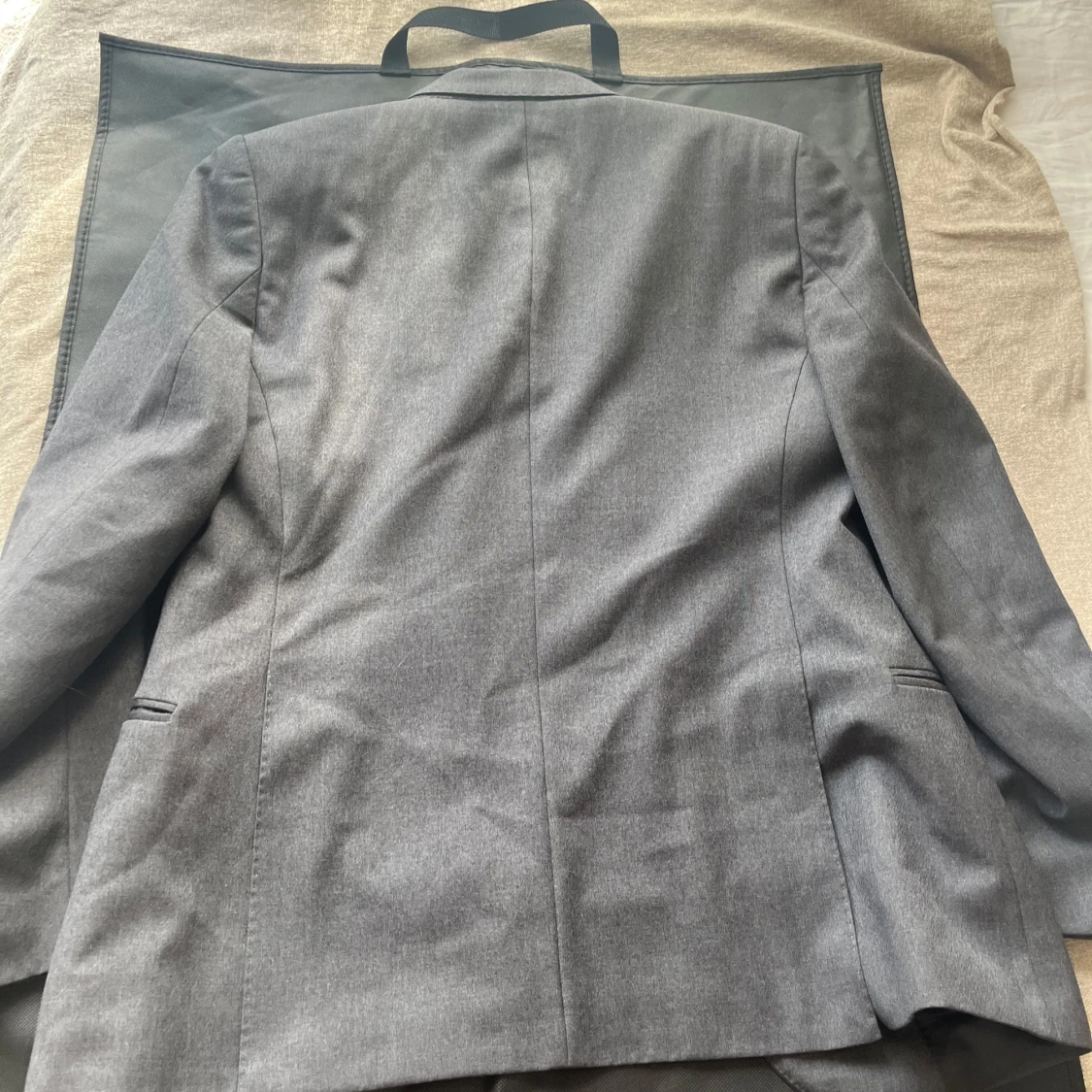 Grå kavaj från J.Lindeberg - 1