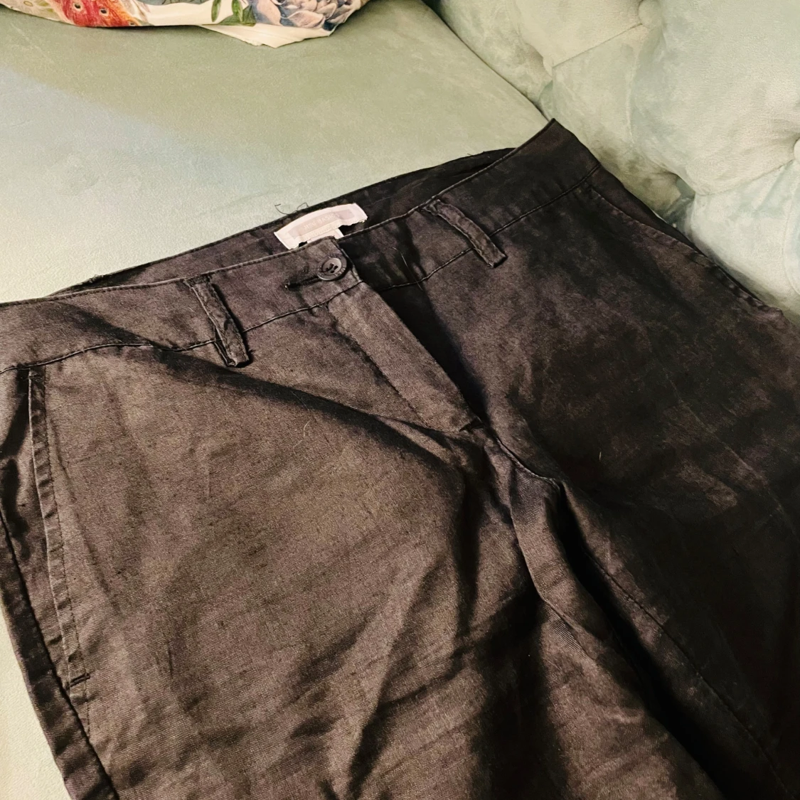 MNG Basics lågmidjade, svarta linnebyxor  - 1