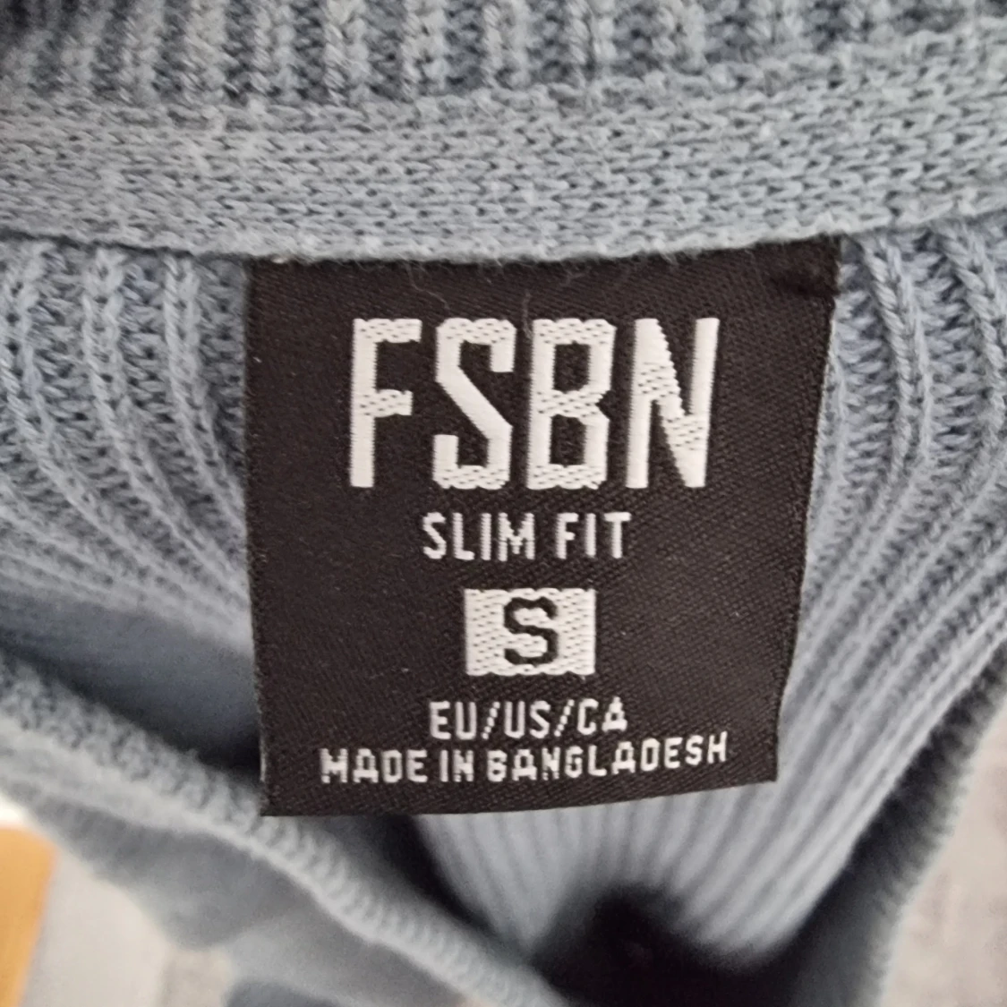 Blå stickad tröja från FSBN - 3