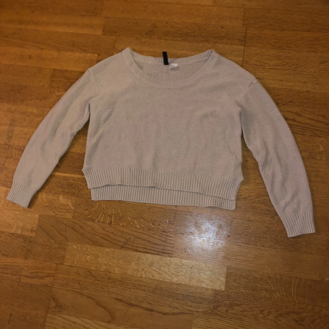 Beige stickad tröja