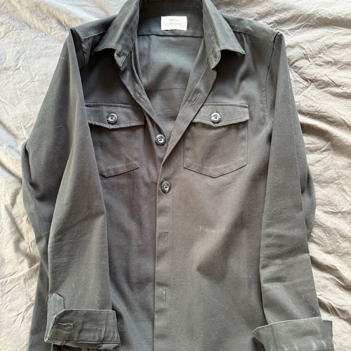 Svart overshirt från Ciszere