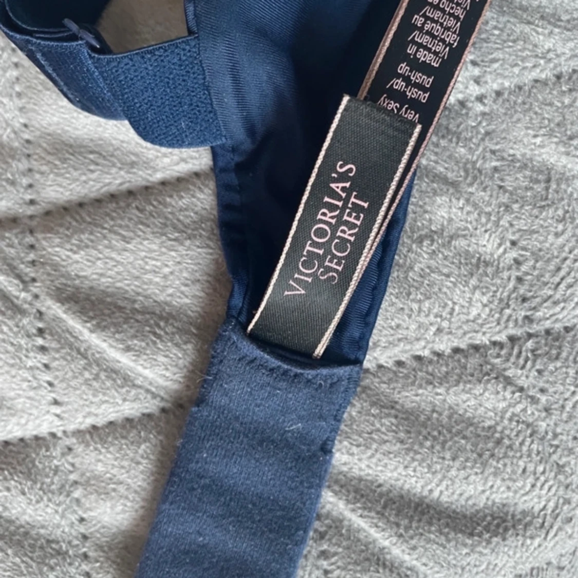 Mörkblå push-up bh från Victoria's Secret - 3