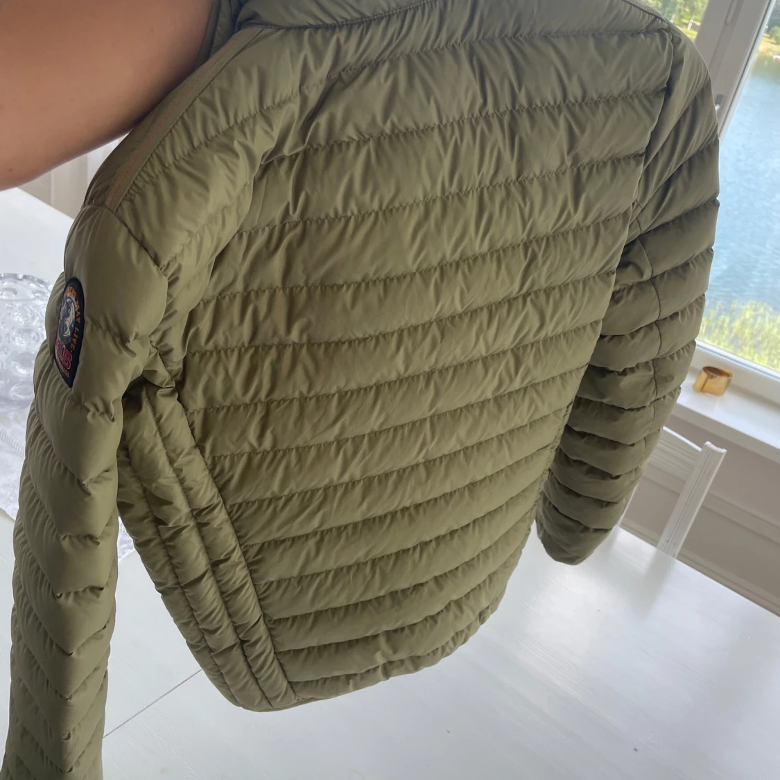 Ljusgrön pufferjacka från Parajumpers - 4
