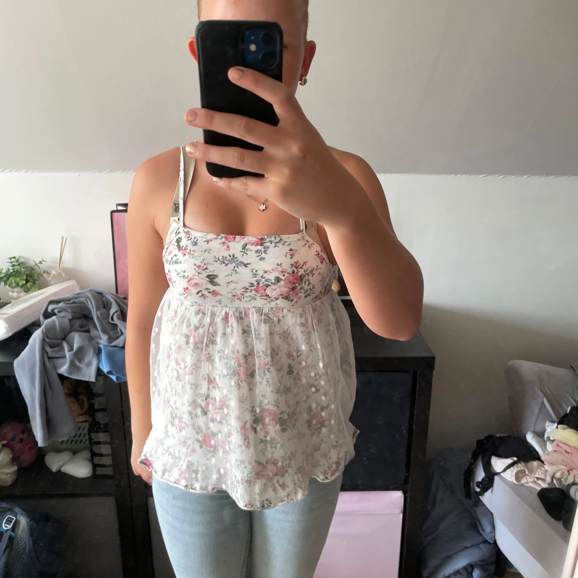 Blommig linnetopp från WeTweens