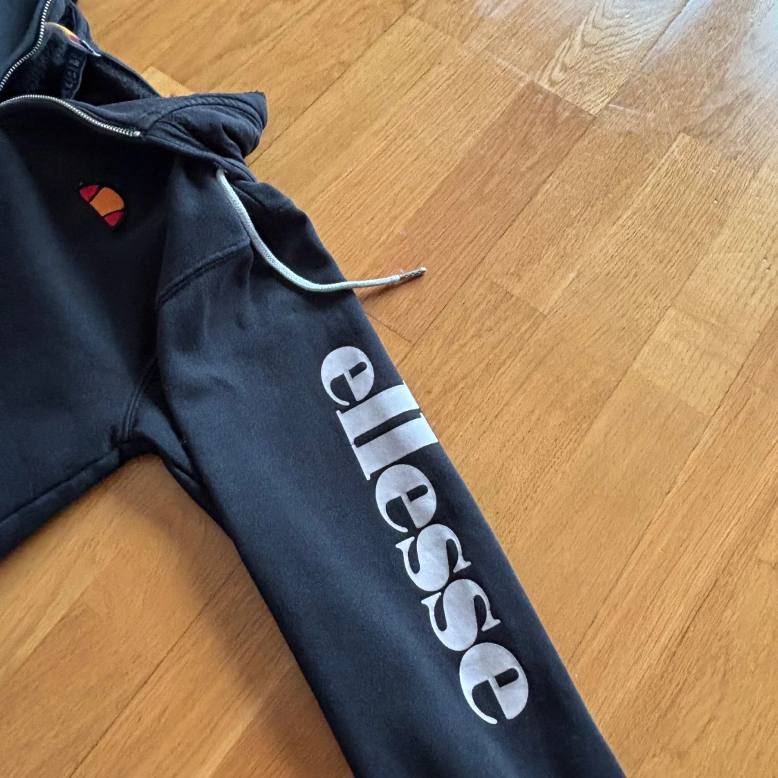 Svart Ellesse hoodie med dragkedja - 3