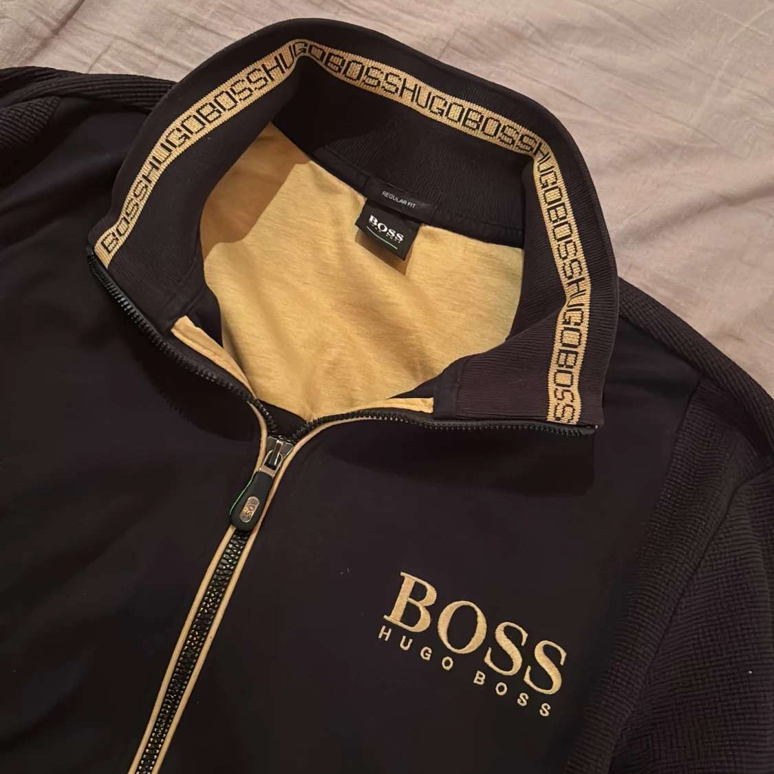 Svart track jacket från Hugo Boss - 1