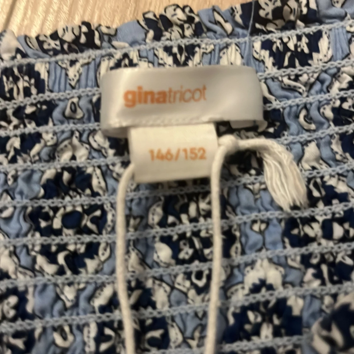 Blå långkjol med mönster och snörning - 4