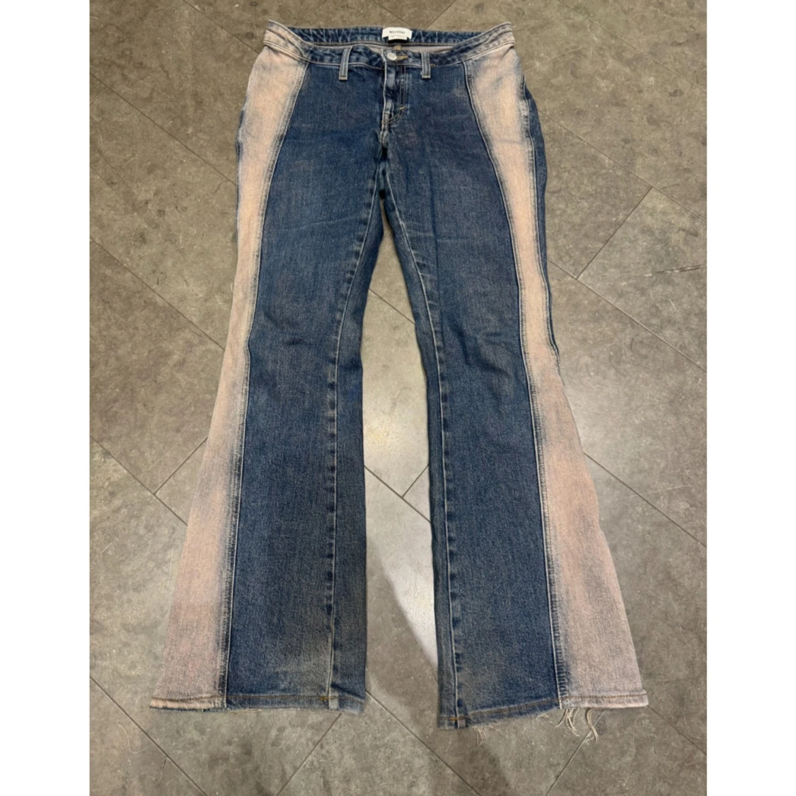 Blå bootcut jeans med ljusa sidor blekta - 2