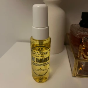 Rio Radiance Parfym Mist från Sol de Janeiro - Säljer pga att den inte kommer till användning. 