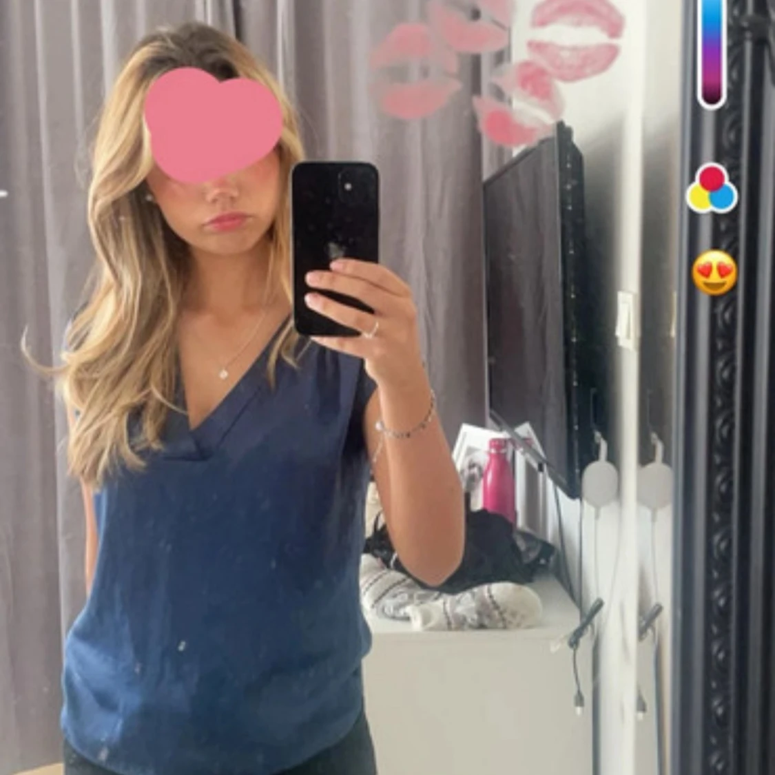 Ljusrosa  blus med v-ringning - 3