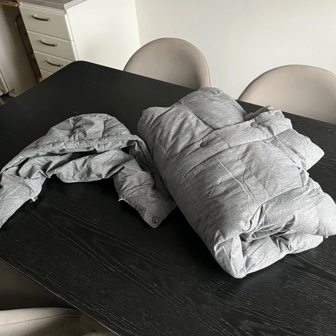 Grå dunjacka från Moncler - 3