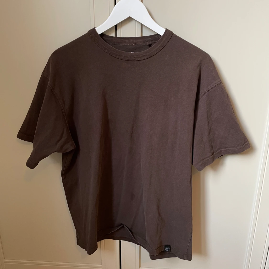 Brun t-shirt - 1
