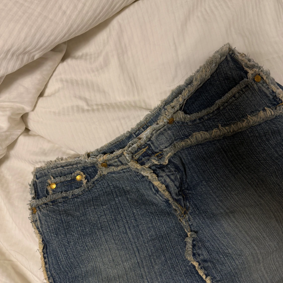 Jeanskjol med råa kanter - 2