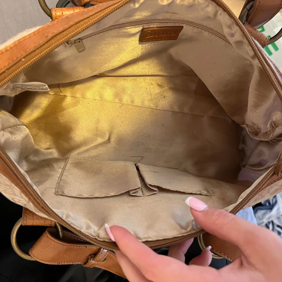 Beige och brun handväska från XOXO - 3