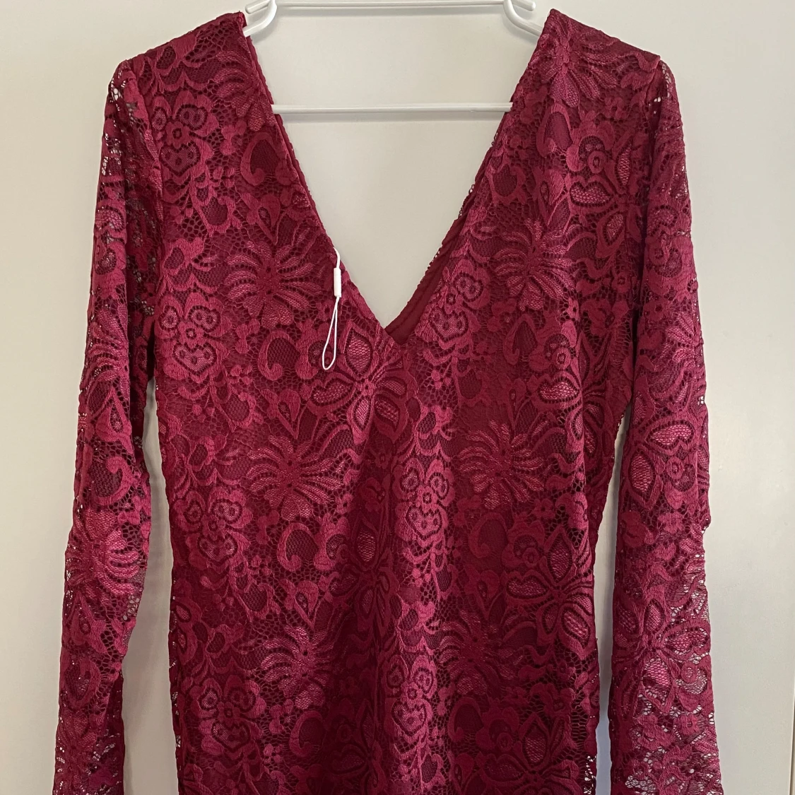 Röd spets klänning - 1