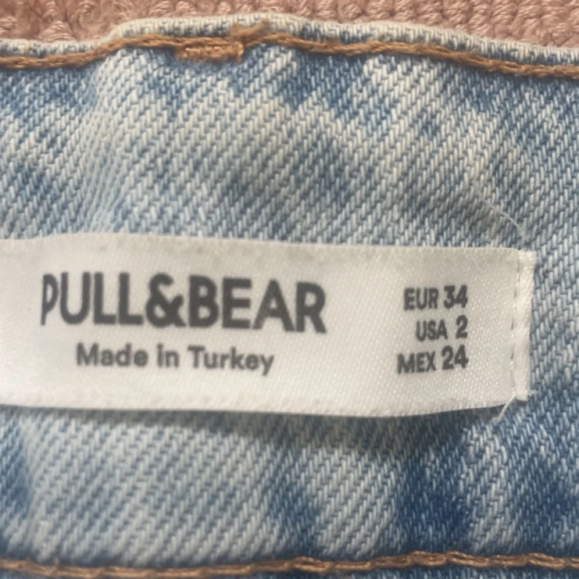 Ljusblå utsvängda jeans från Pull&Bear - 3