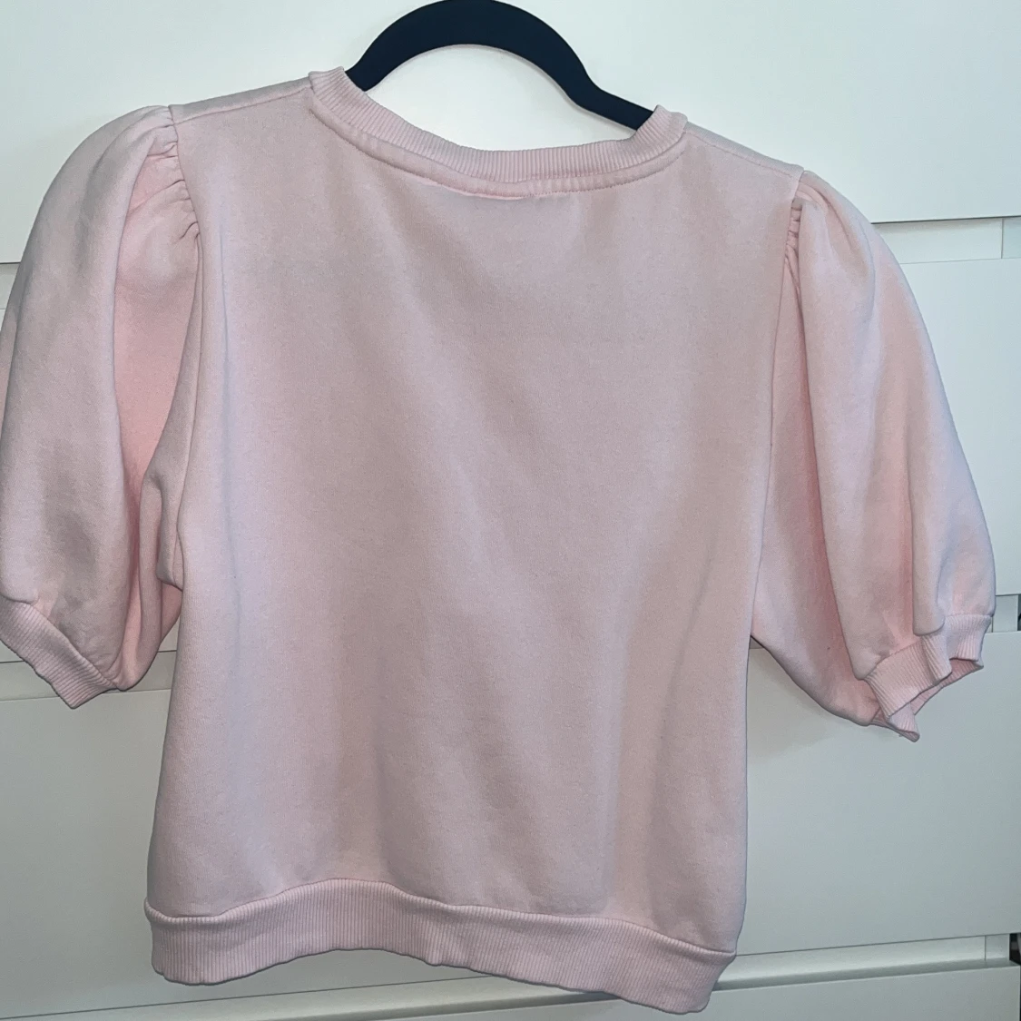 Ljusrosa puffärm tröja Gina Tricot - 1