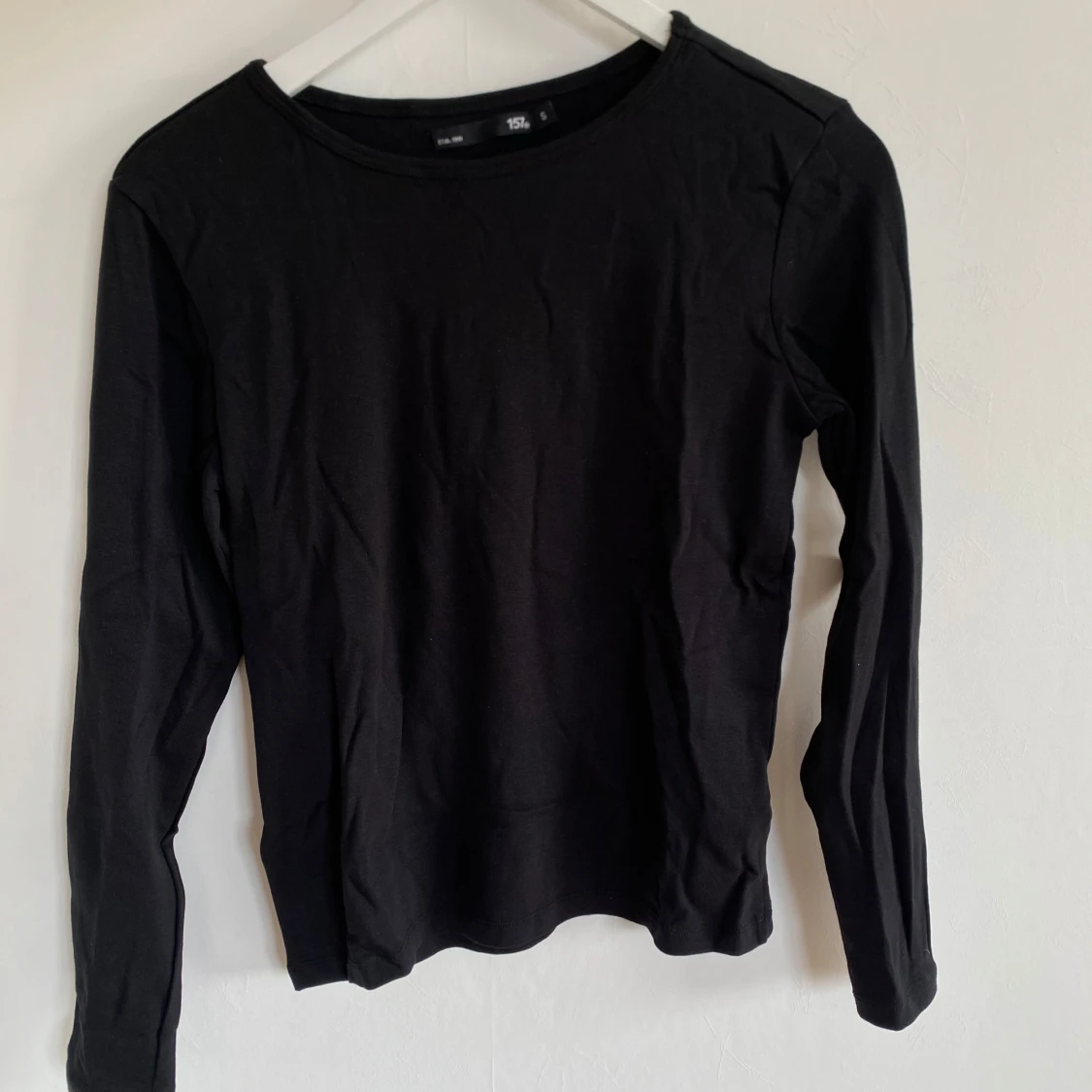 Svart långärmad tröja i bomull